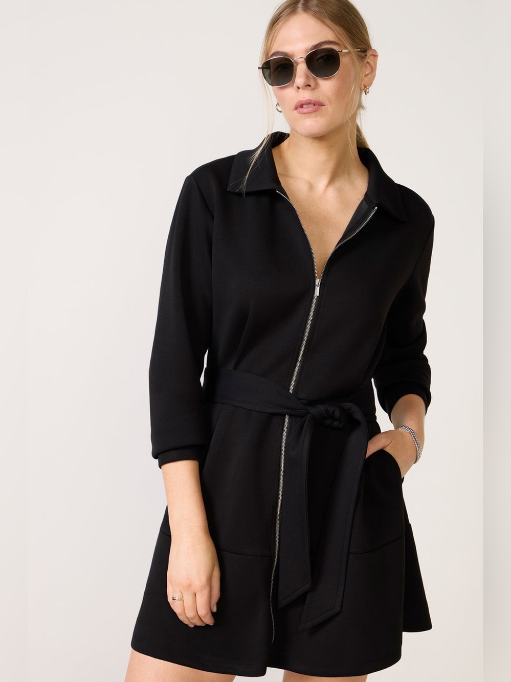 NWT Evereve Kacey Scuba Dress